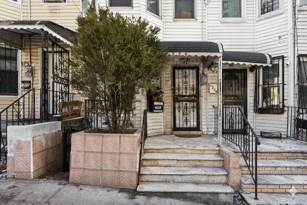 $625,000 | 1226 Shakespeare Avenue | Highbridge