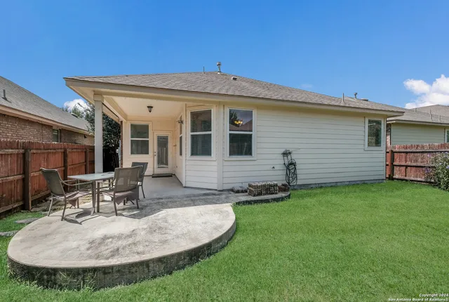 $1,900 | 12535 Quarter J, San Antonio, TX 78254