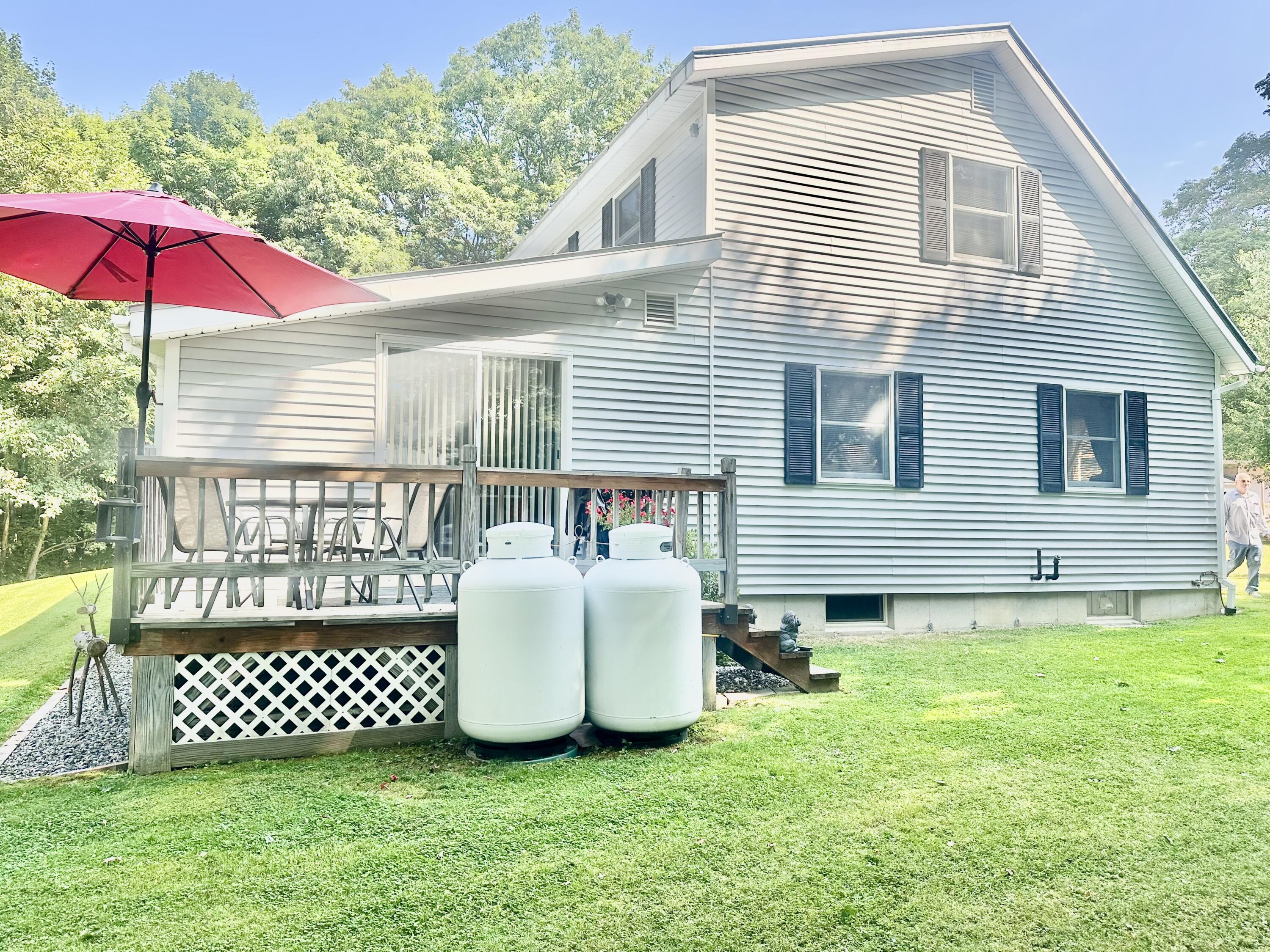 21 Young Street Madison, ME 04950 - Photo 3 of 26 Side View