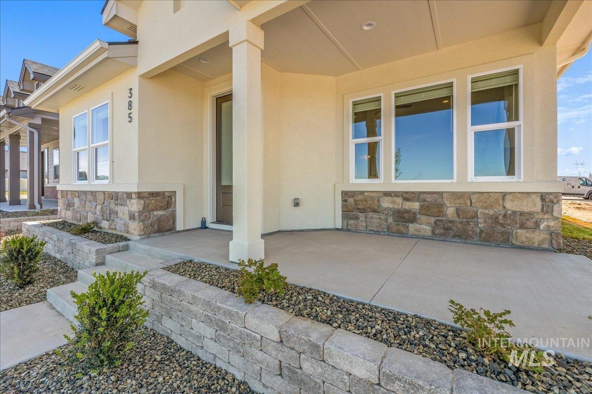 385 East Chevy Drive Boise, ID 83716 - Photo 2 of 41