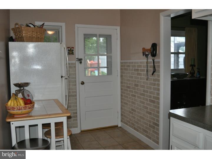 111 West Garrison Road Brookhaven, PA 19015 - Photo 5 of 19 Kitchen