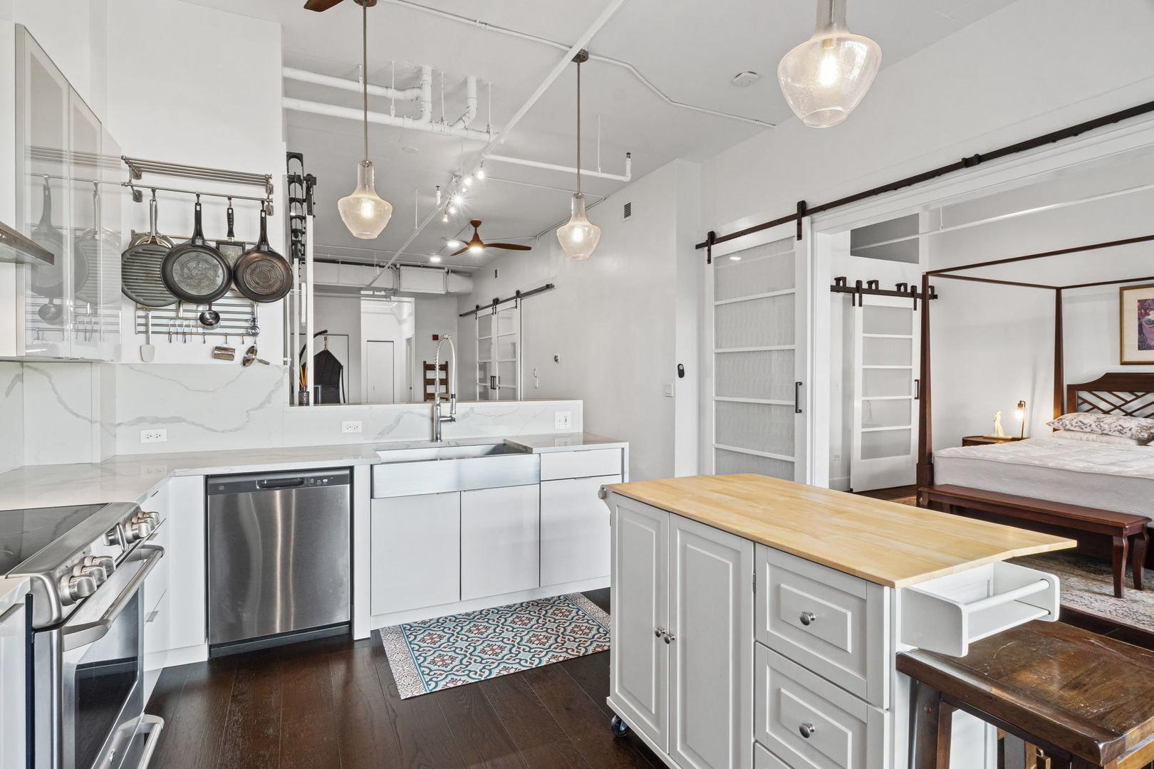 1640 Maple Avenue, Unit 304 Evanston, IL 60201 - Photo 8 of 25