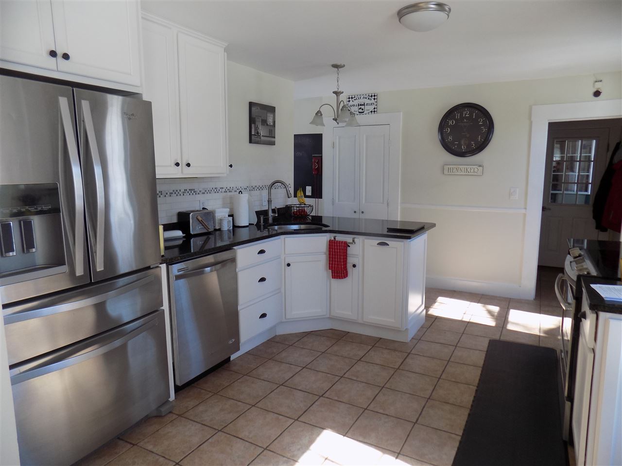 24 Rush Road Henniker, NH 03242 - Photo 4 of 26