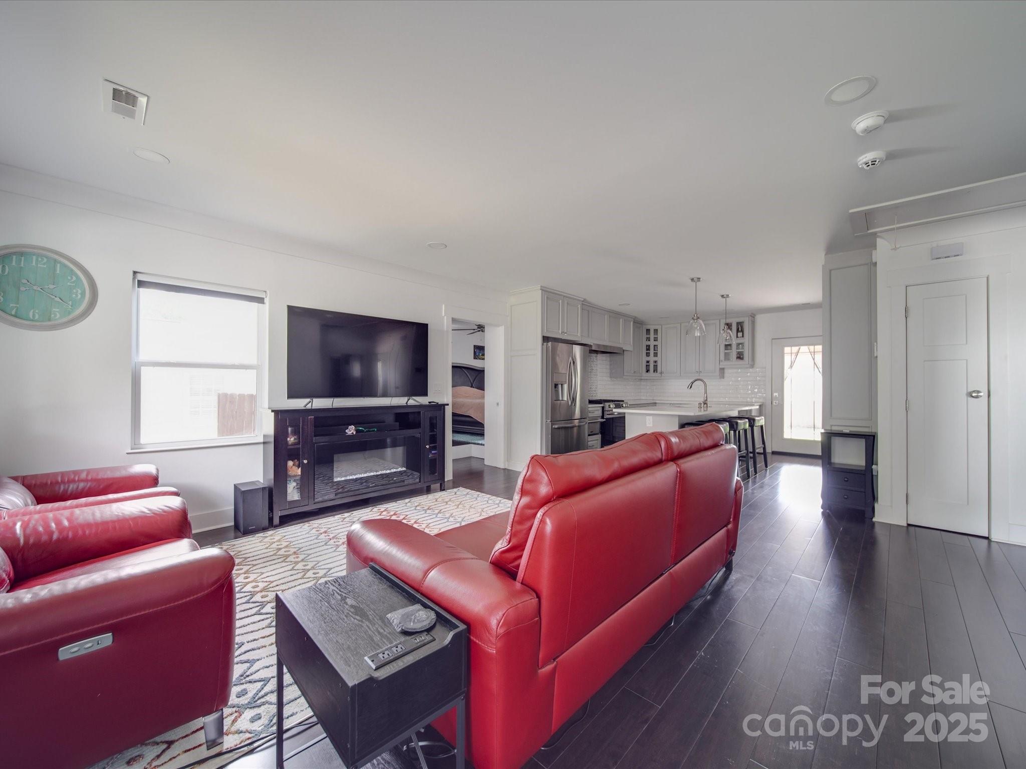 1517 Kimberly Road Charlotte, NC 28208 - Photo 6 of 48 Gallery Image 6