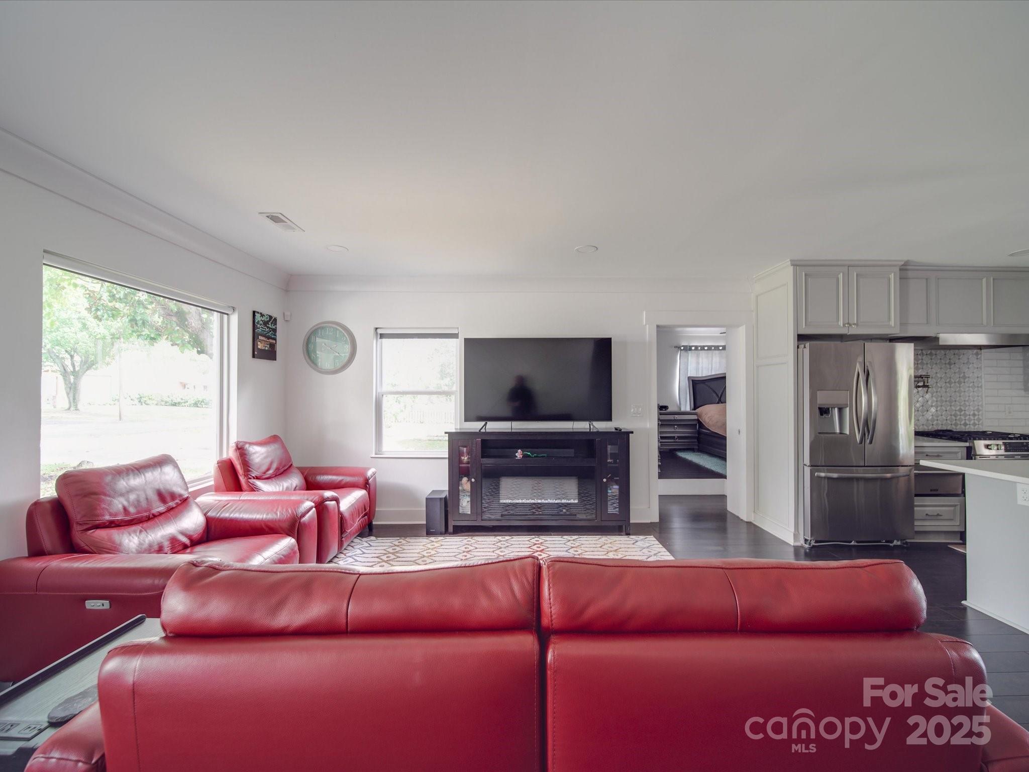 1517 Kimberly Road Charlotte, NC 28208 - Photo 7 of 48 Gallery Image 7