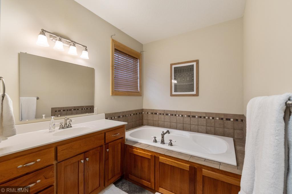 4530 Highland Road Minnetonka, MN 55345 - Photo 15 of 21 Gallery Image 15