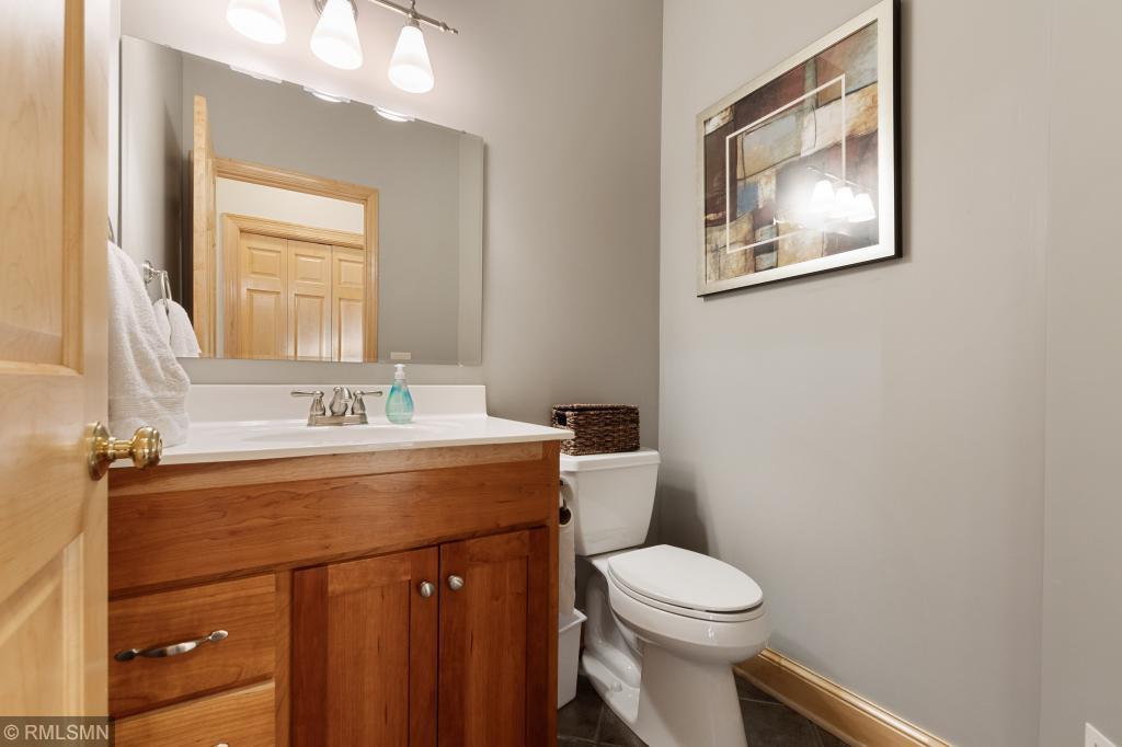 4530 Highland Road Minnetonka, MN 55345 - Photo 10 of 21 Gallery Image 10
