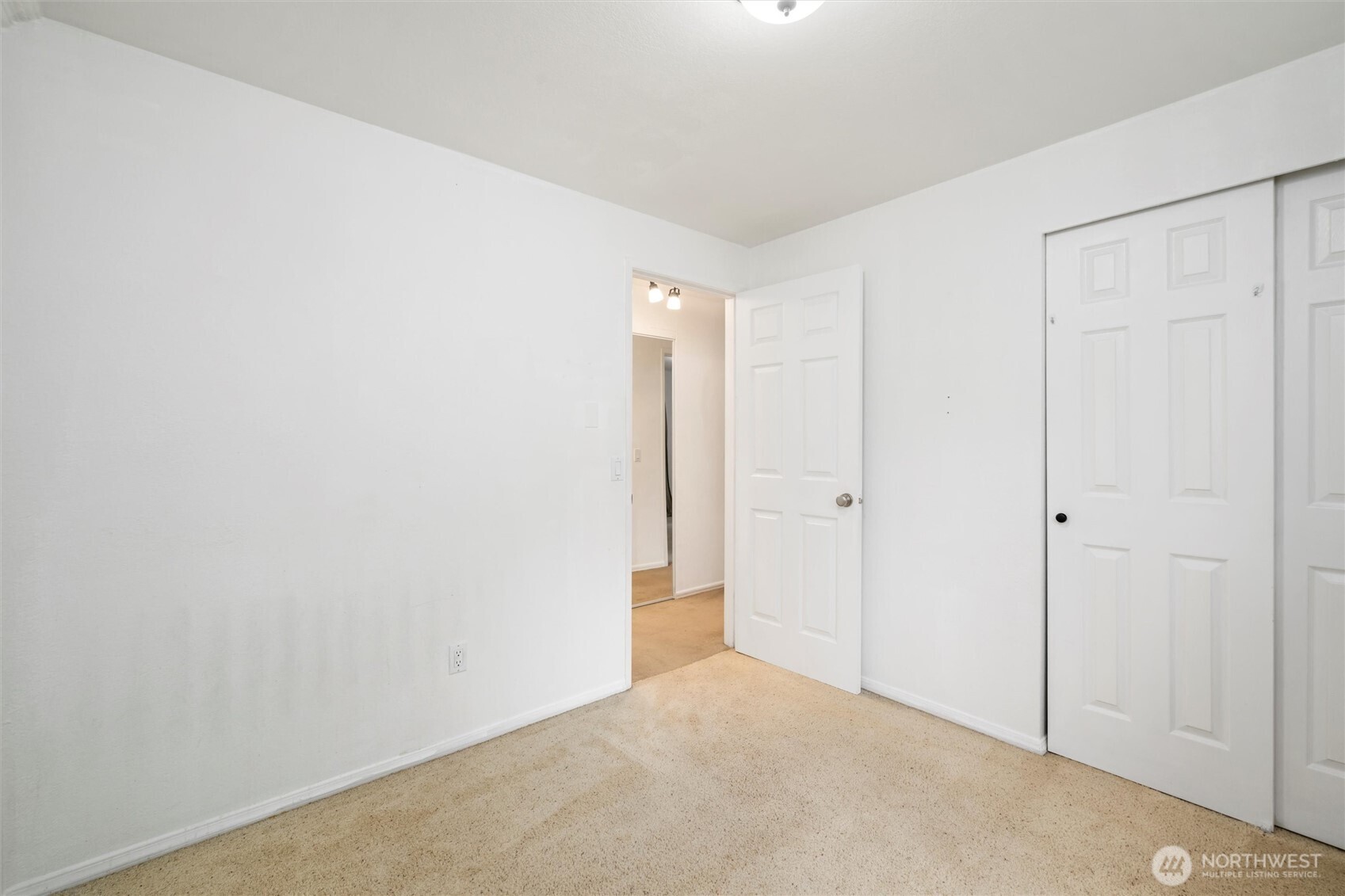 1120 North Waugh Road Mount Vernon, WA 98273 - Photo 28 of 40 Gallery Image 28