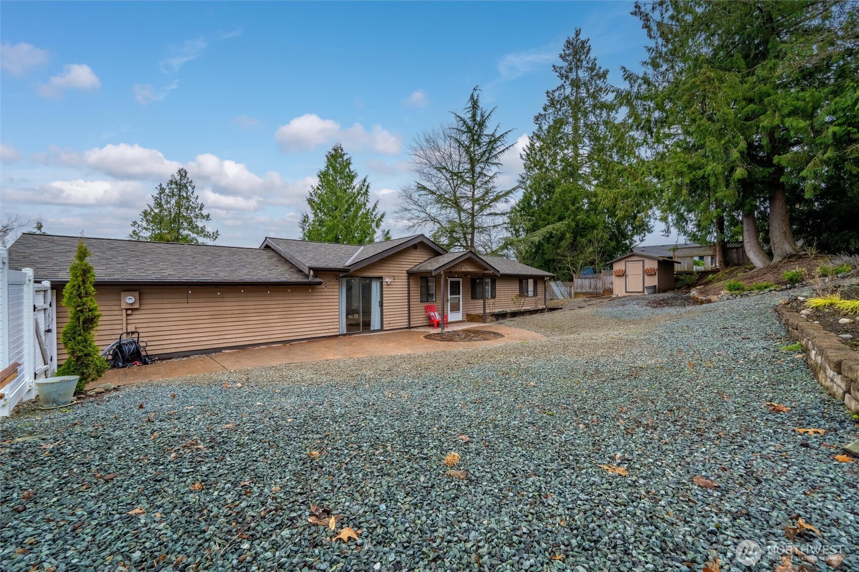 1120 North Waugh Road Mount Vernon, WA 98273 - Photo 3 of 40 Gallery Image 3