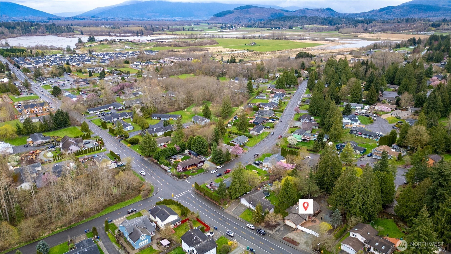 1120 North Waugh Road Mount Vernon, WA 98273 - Photo 6 of 40 Gallery Image 6