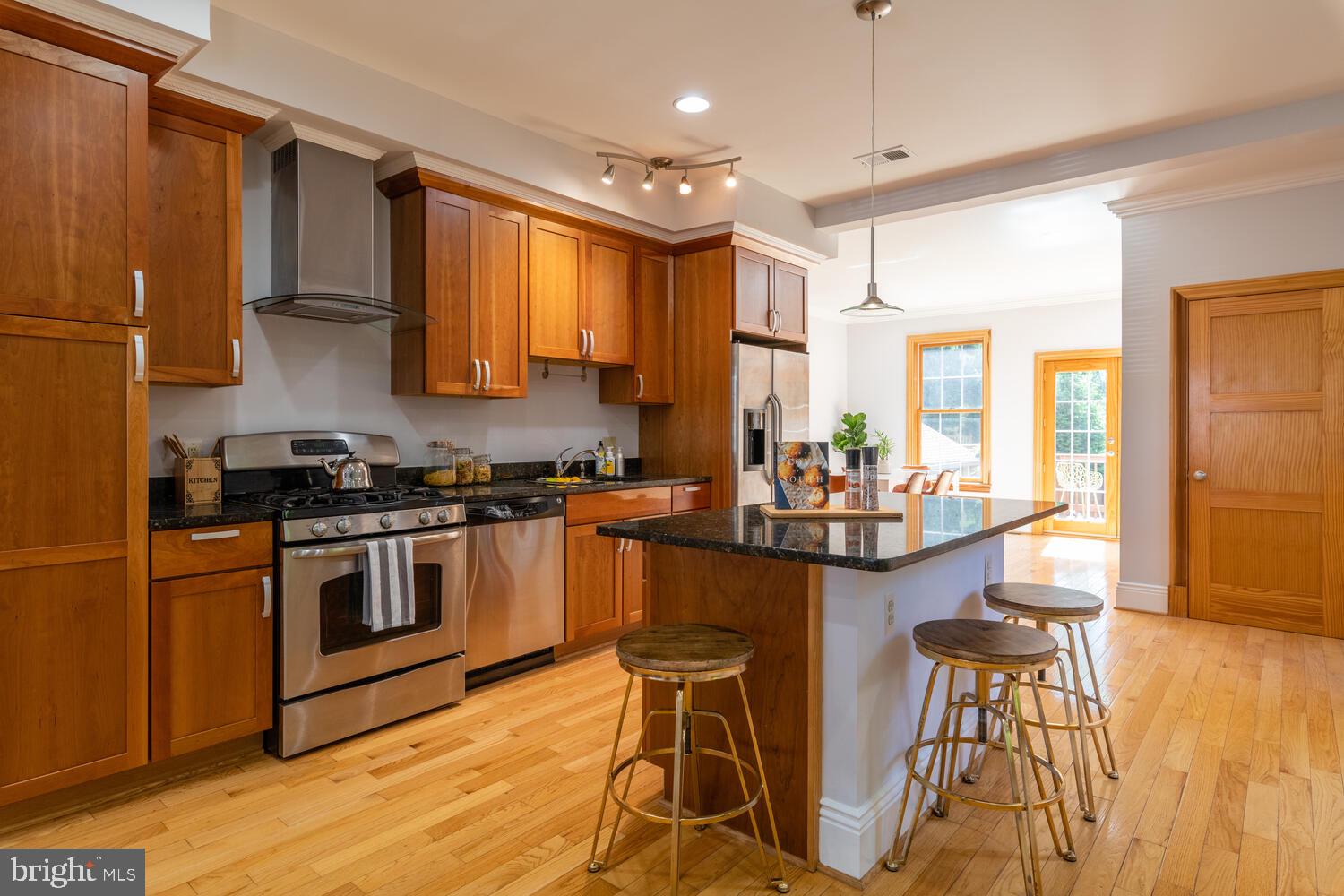 3 Sunset Drive Alexandria, VA 22301 - Photo 11 of 50 Kitchen