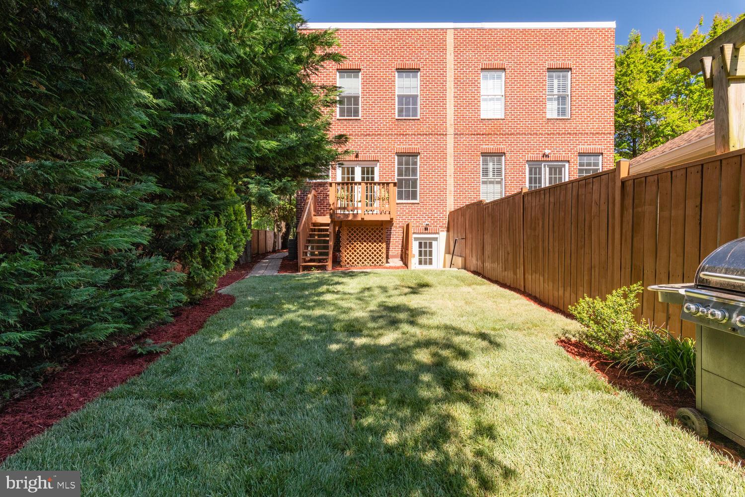 3 Sunset Drive Alexandria, VA 22301 - Photo 20 of 50 Back Yard