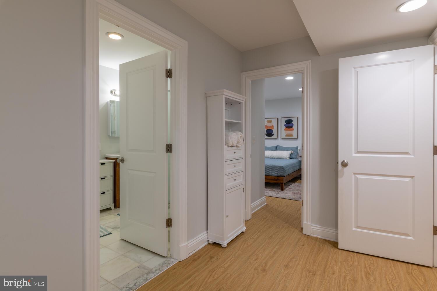 3 Sunset Drive Alexandria, VA 22301 - Photo 35 of 50 Lower Level Landing