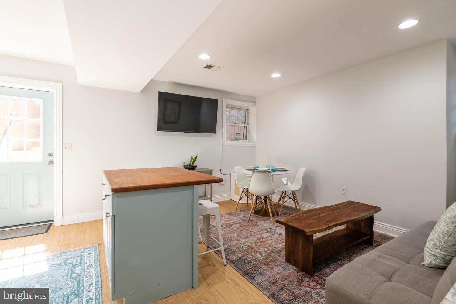 3 Sunset Drive Alexandria, VA 22301 - Photo 37 of 50 Lower Level Living/Dining