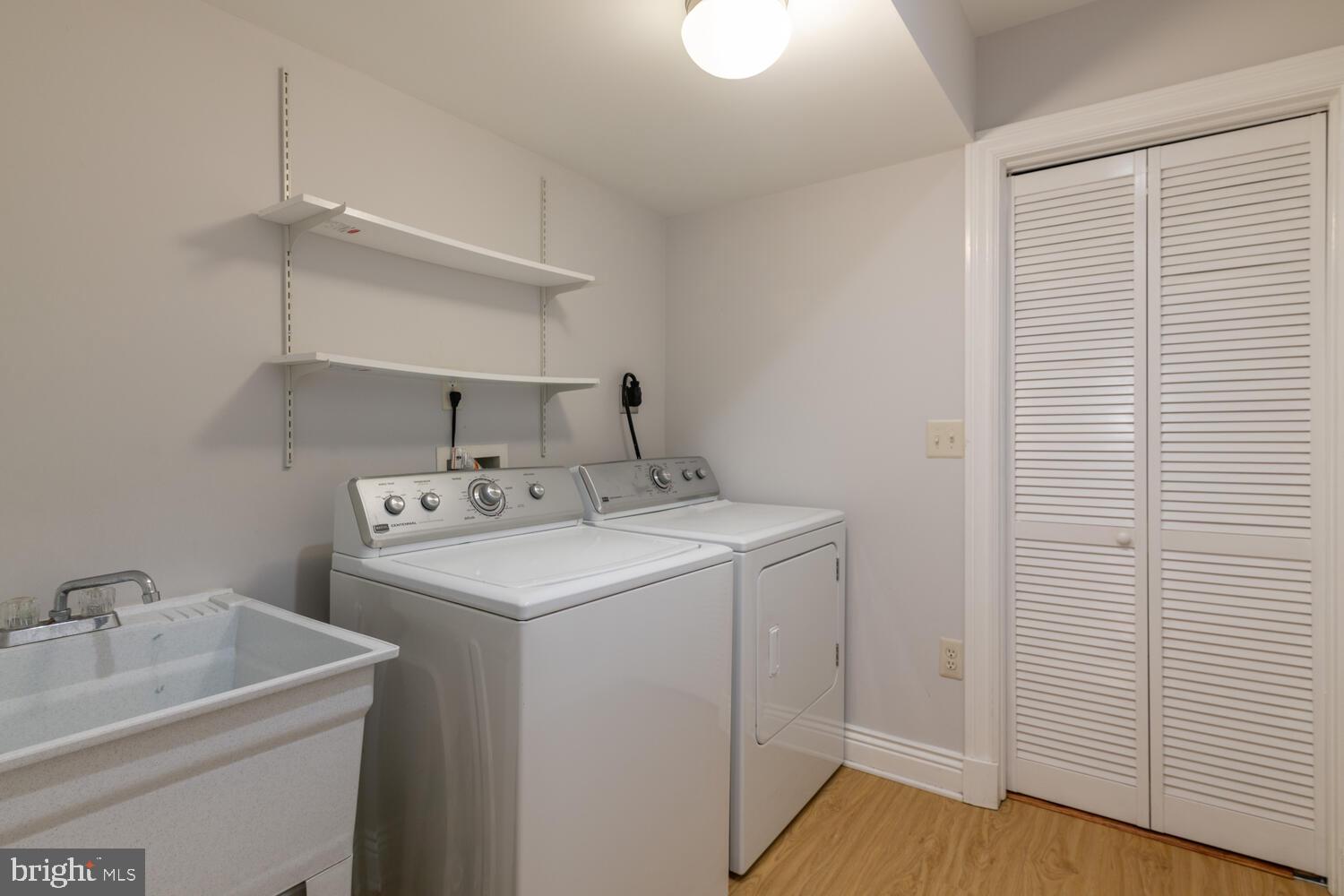 3 Sunset Drive Alexandria, VA 22301 - Photo 42 of 50 Lower Level laundry