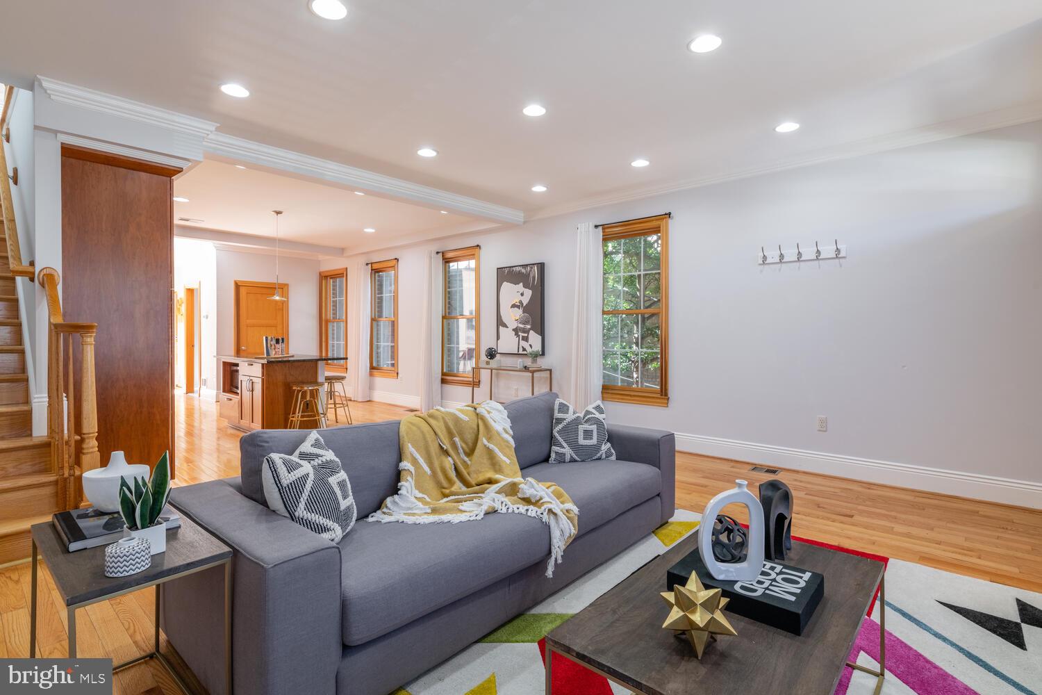 3 Sunset Drive Alexandria, VA 22301 - Photo 6 of 50 Living Area