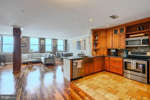 $735,000 | 1000 Fell Street, Unit 606, Baltimore, MD 21231