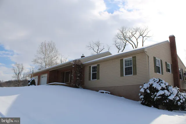 $2,400 | 1384 Muddy Creek Road, Denver, PA 17517