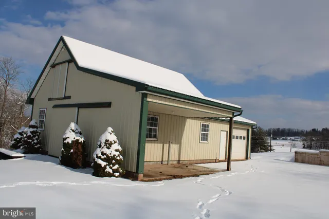 $2,400 | 1384 Muddy Creek Road, Denver, PA 17517