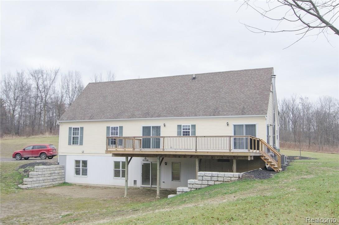 2999 North Eager Road Howell, MI 48855 - Photo 29 of 32 33.jpg