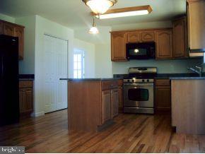 137 Squall Road Manahawkin, NJ 08050 - Photo 7 of 12 Gallery Image 7