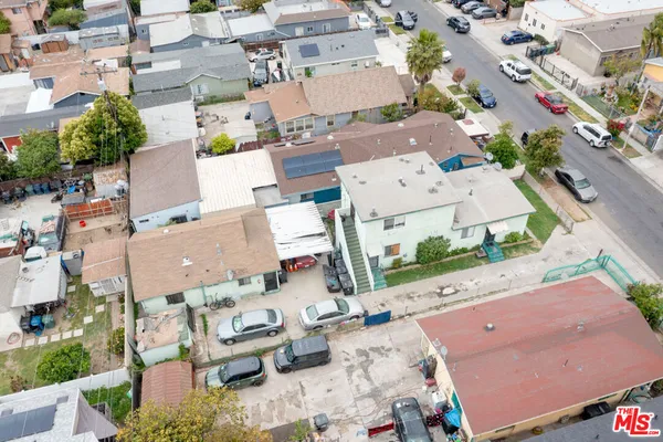$829,000 | 1166 East 64th Street, Los Angeles, CA 90001