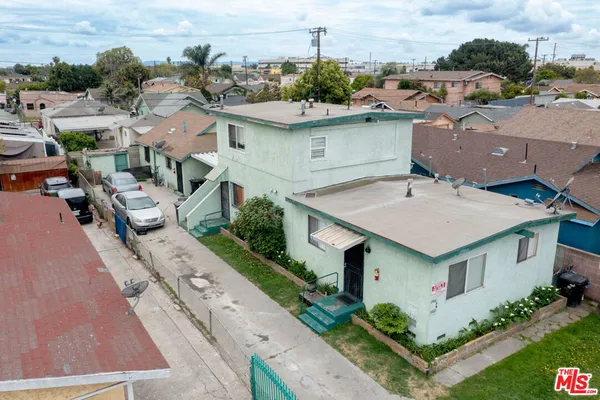 $829,000 | 1166 East 64th Street, Los Angeles, CA 90001