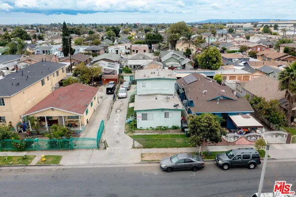 $829,000 | 1166 East 64th Street, Los Angeles, CA 90001