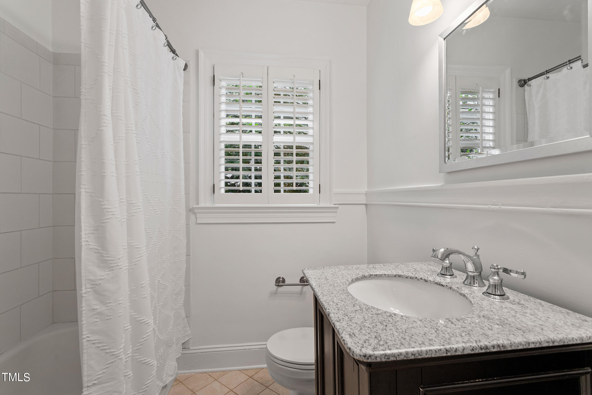 2715 Van Dyke Avenue Raleigh, NC 27607 - Photo 29 of 40 41 Van Dyke Bath
