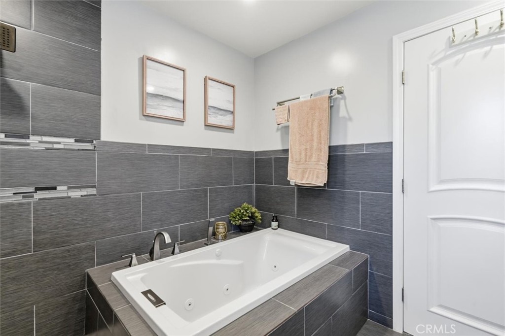 16953 Roa Drive Carson, CA 90746 - Photo 28 of 43 Gallery Image 28