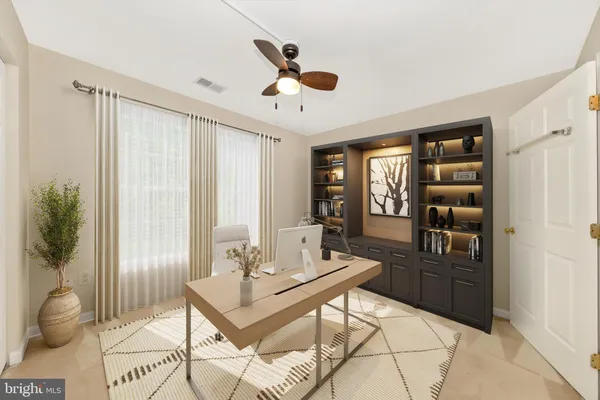 $235,000 | 500 Bradley Court, Unit 4B, Frederick, MD 21703