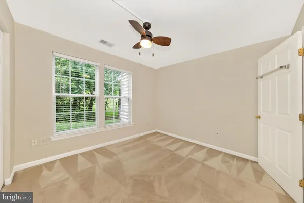 $235,000 | 500 Bradley Court, Unit 4B, Frederick, MD 21703