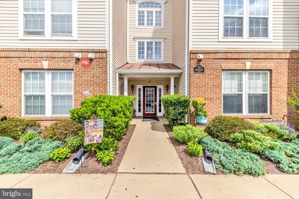 $235,000 | 500 Bradley Court, Unit 4B, Frederick, MD 21703