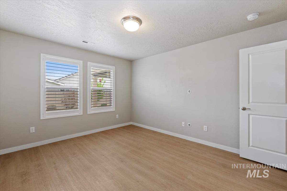 12288 Varga Street Caldwell, ID 83607 - Photo 14 of 32