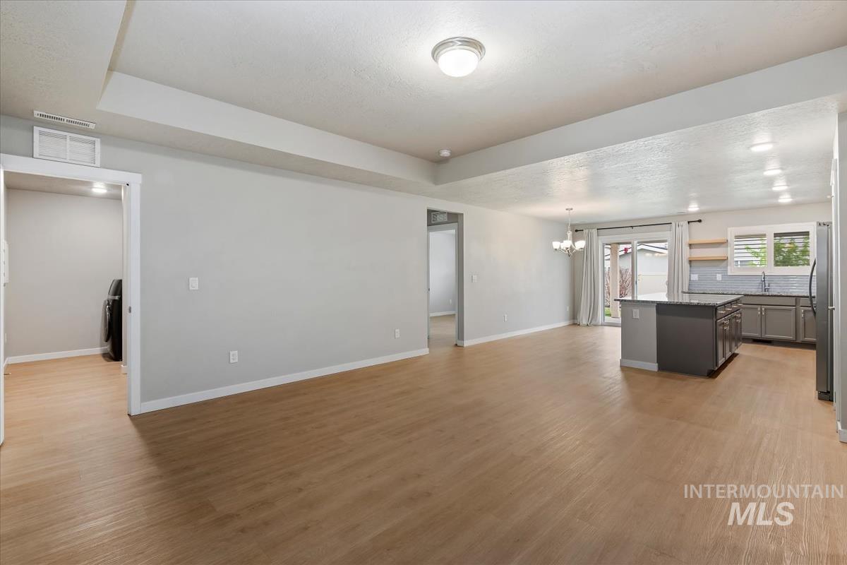 12288 Varga Street Caldwell, ID 83607 - Photo 7 of 32