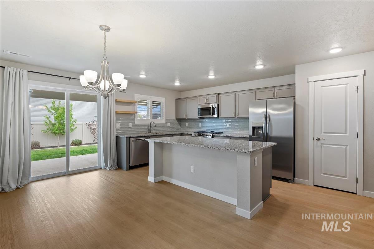 12288 Varga Street Caldwell, ID 83607 - Photo 10 of 32