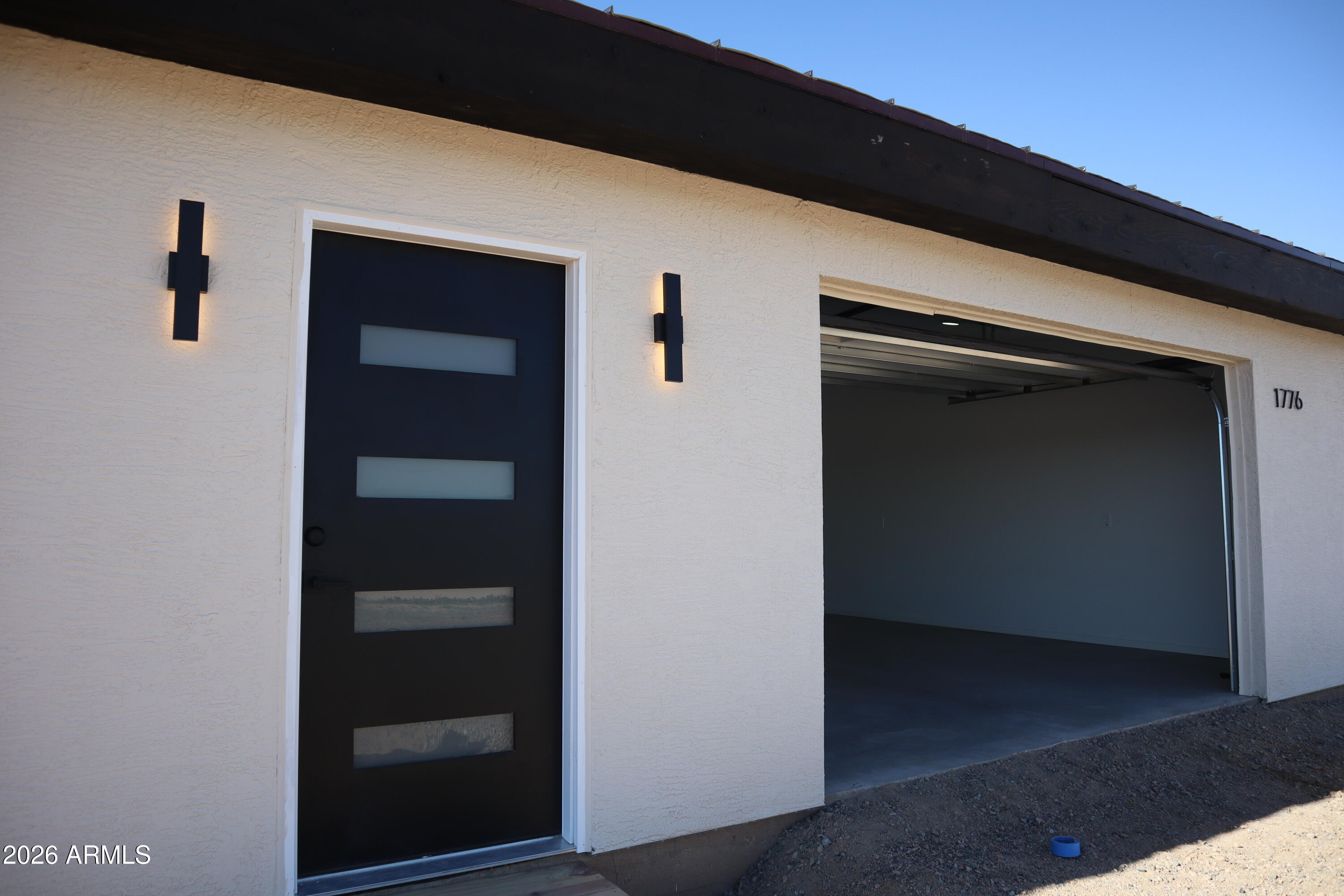 1776 North Smart Road Maricopa, AZ 85139 - Photo 2 of 25 2) 66810-69679f3542516