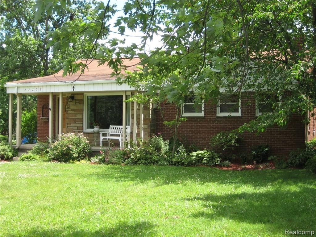 27705 Southpointe Road Grosse Ile, MI 48138 - Photo 1 of 24 27705 SOUTHPOINTE GROSSE ILE
