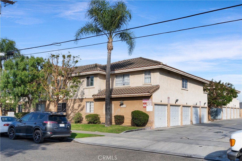 875 North Olive Street Orange, CA 92867 - Photo 4 of 13