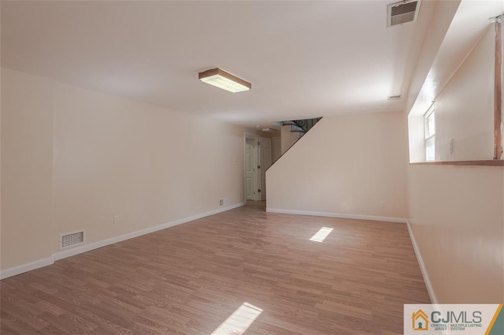 59 Harmon Road Edison, NJ 08837 - Photo 21 of 32