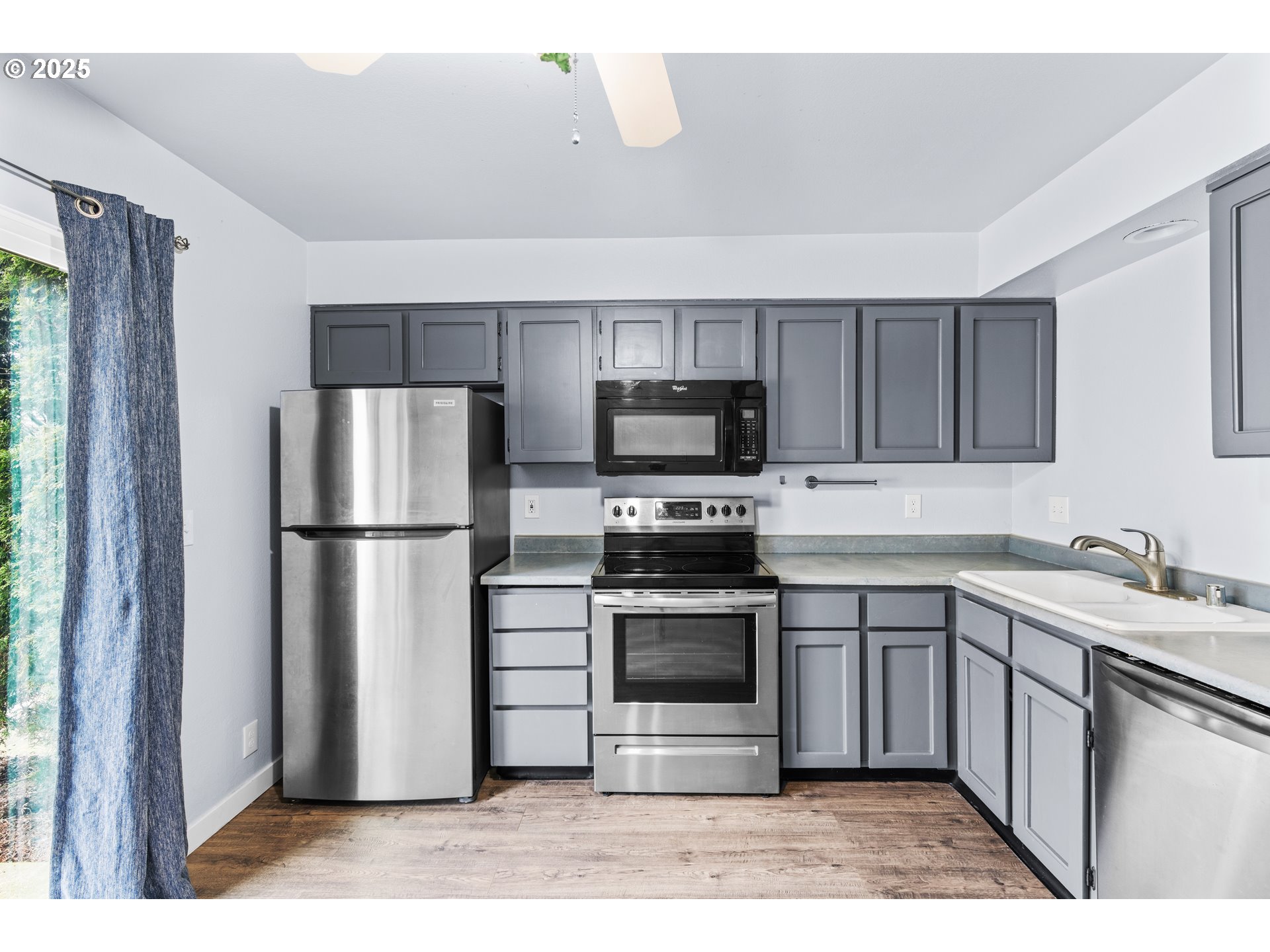 5304 Northeast 84th Loop, Unit 16 Vancouver, WA 98662 - Photo 7 of 18 Kitchen