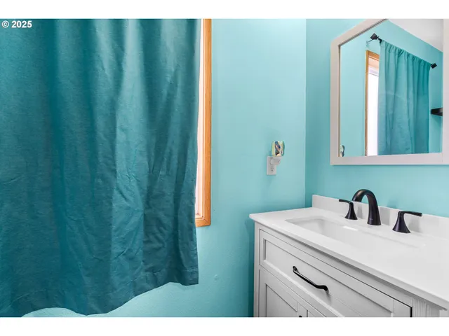 $230,000 | 5304 Northeast 84th Loop, Unit 16, Vancouver, WA 98662