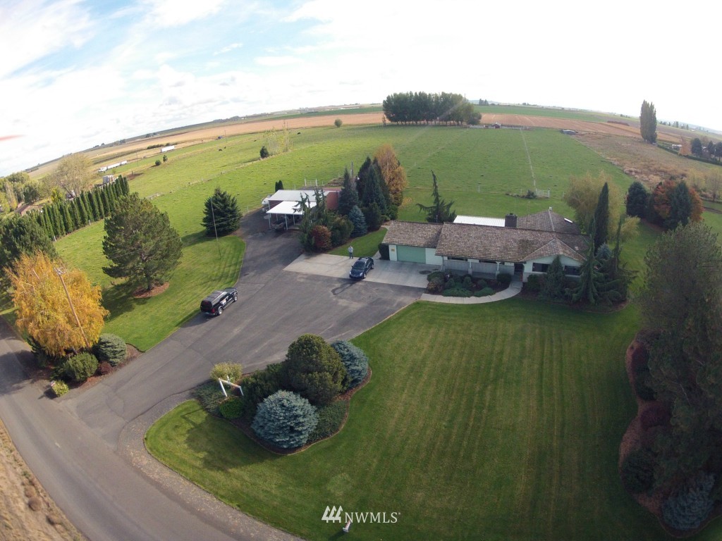 1687 West Gillis Road Othello, WA 99344 - Photo 1 of 20