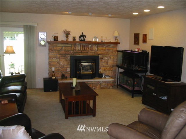 1687 West Gillis Road Othello, WA 99344 - Photo 2 of 20