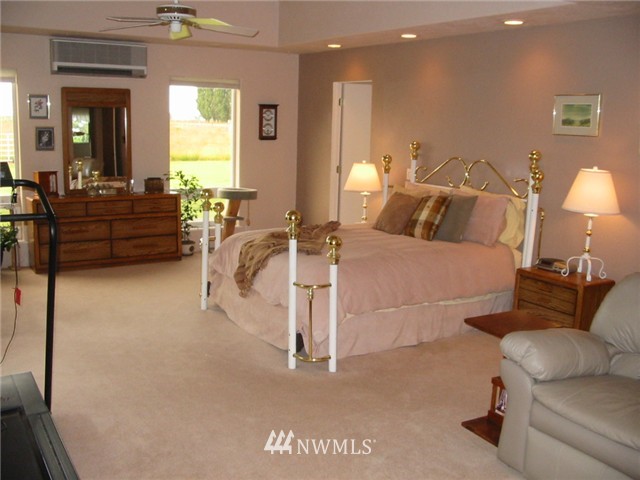 1687 West Gillis Road Othello, WA 99344 - Photo 13 of 20