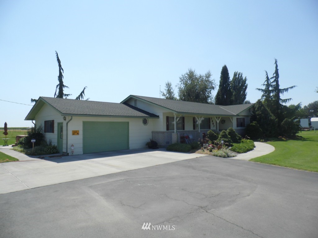 1687 West Gillis Road Othello, WA 99344 - Photo 4 of 20