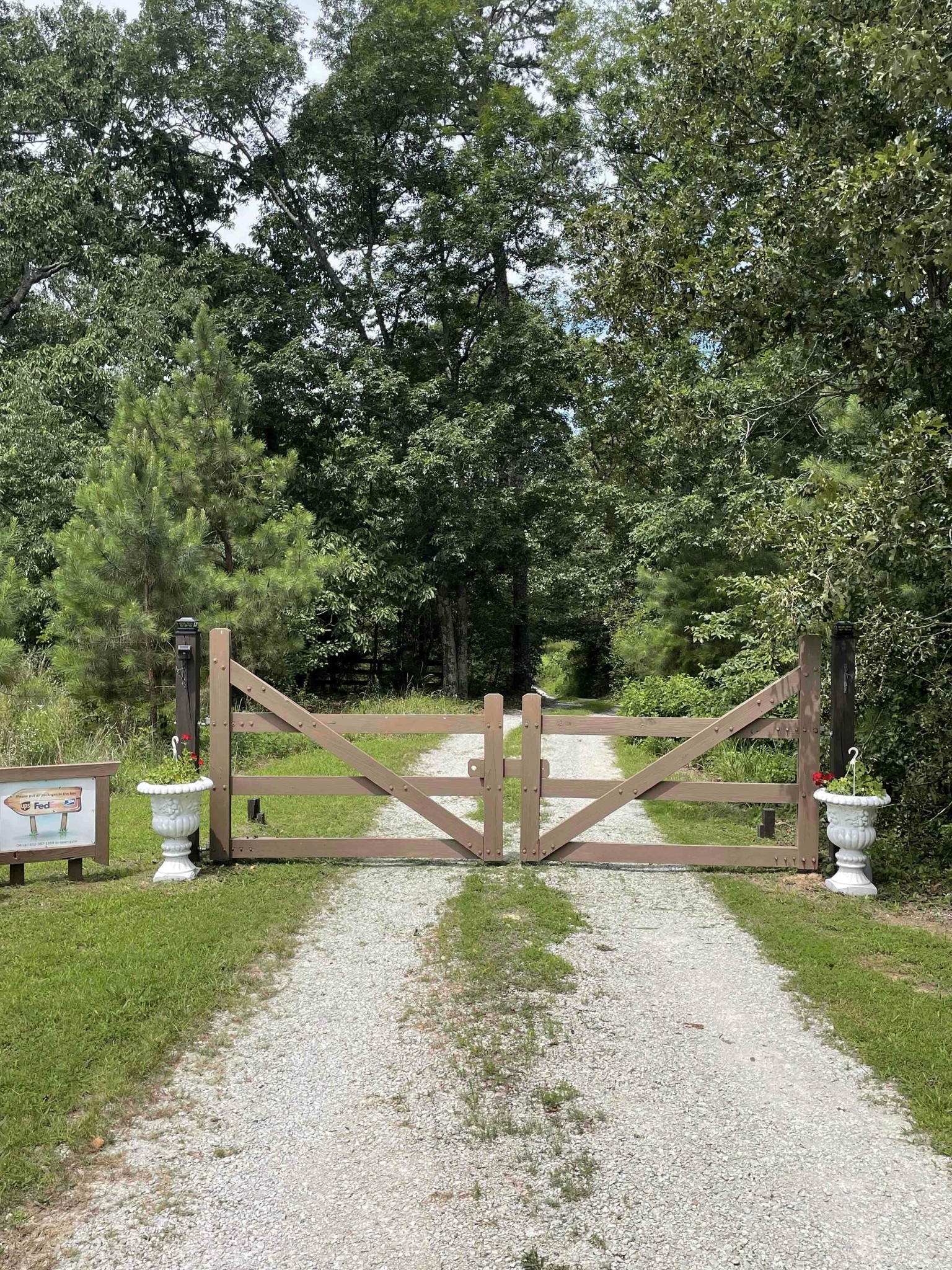 9533 Buttermilk Ridge Road Lawrenceburg, TN 38464 - Photo 4 of 82