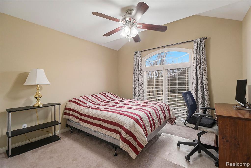 2005 Roundtree Rochester Hills, MI 48307 - Photo 21 of 31