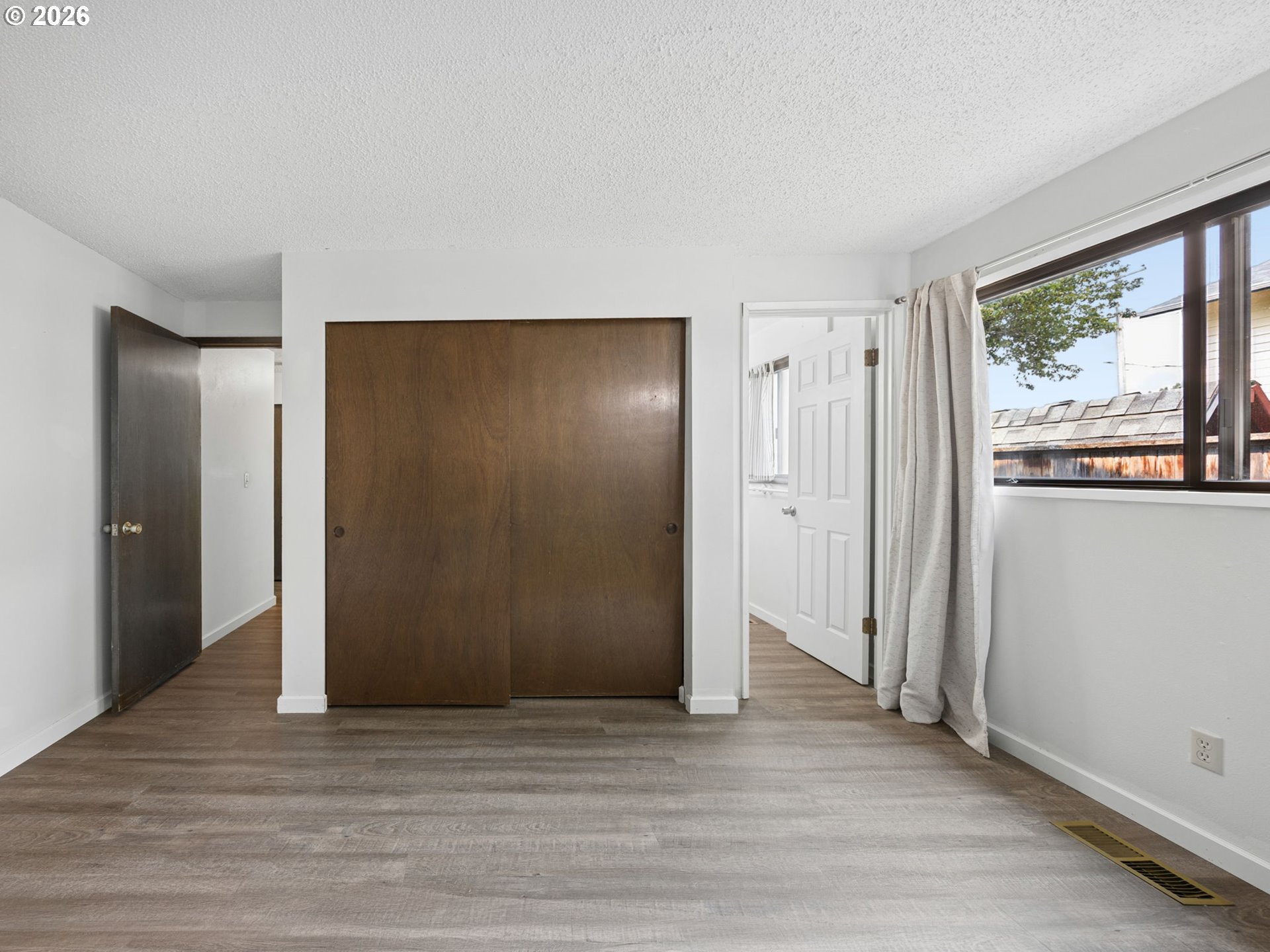 1712 Southwest Hensley Road Troutdale, OR 97060 - Photo 20 of 36 Gallery Image 20