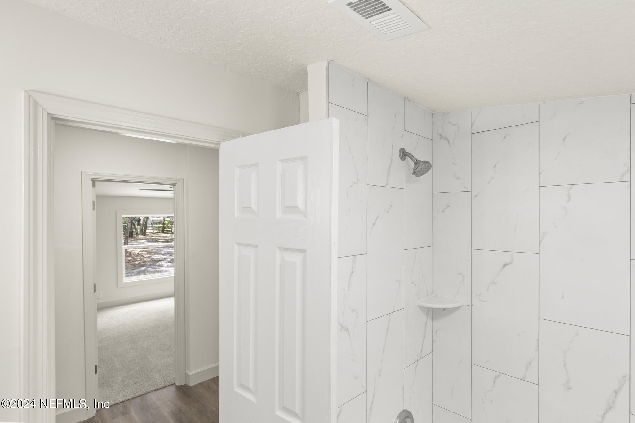 135 Sand Lake Road Interlachen, FL 32148 - Photo 20 of 53 135 Sand Lakes Dr-022-07192024